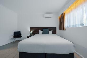 هتل The Select Inn Gosford