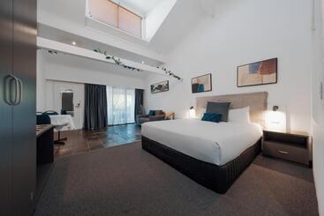هتل The Select Inn Gosford