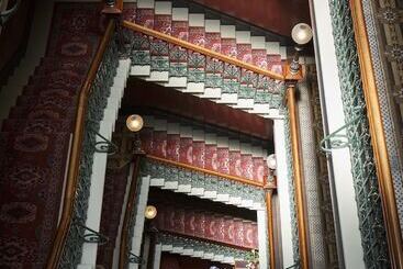 هتل The Windsor
