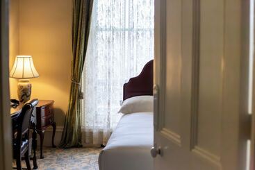 هتل The Windsor