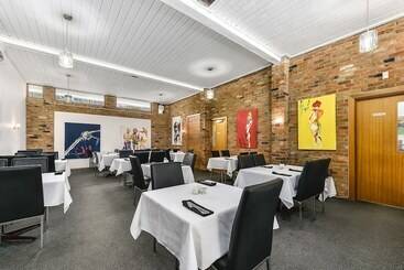 هتل William Macintosh Motor Lodge