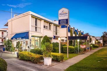 مُتل Alexander Motor Inn