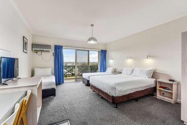 مُتل Comfort Inn The Lakes
