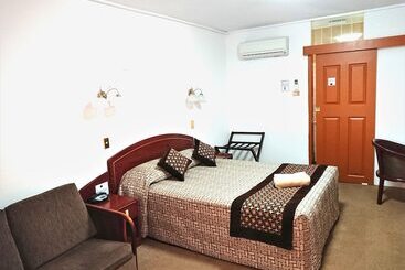 New Olympic Motel