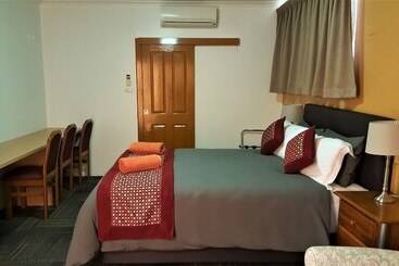 New Olympic Motel
