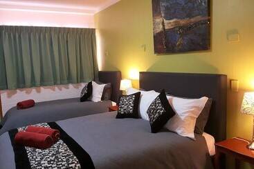 New Olympic Motel
