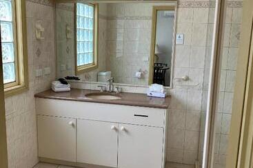 Seahorse Motel Cowes