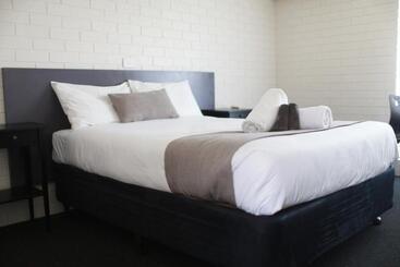 Busselton Motel