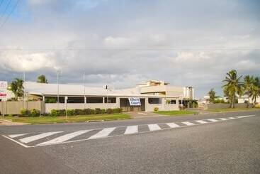 Hampton Villa Motel