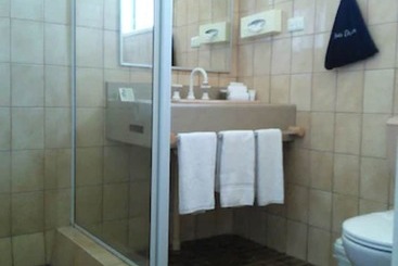 Hampton Villa Motel