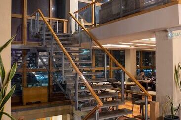 酒店 Albatros
