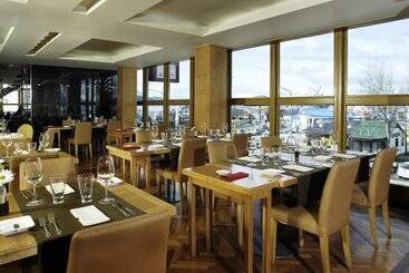 酒店 Albatros