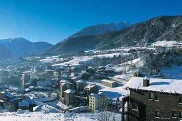هتل Arinsal