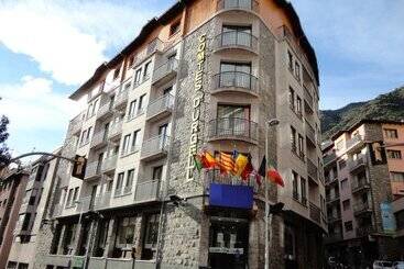 هتل Comtes D’urgell
