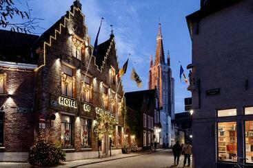 Boutique Hotel De Castillion  Small Elegant Family - Bruges
