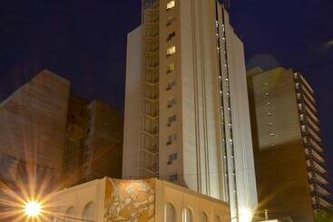 هتل Grand Brizo Comahue