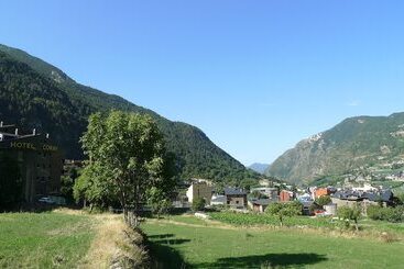 Evenia Coray - Encamp