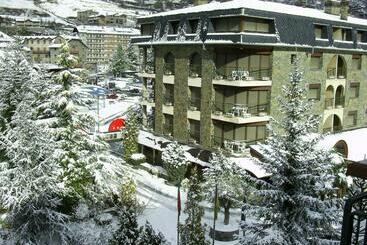 ホテル Guillem & Spa