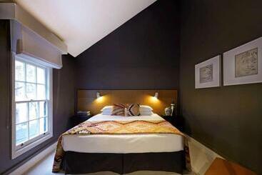 Harbour Rocks Hotel Sydney