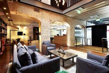 Harbour Rocks Hotel Sydney
