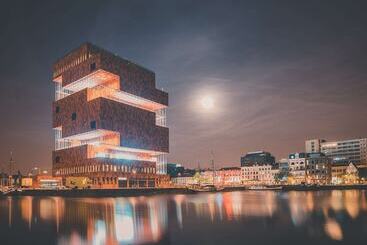 هتل Ibis Antwerpen Centrum