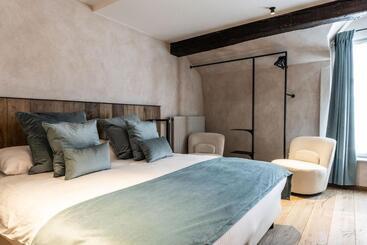 هتل Lea   Maison Caerdinael