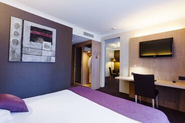 هتل Restaurant Van Der Valk Nivelles Sud