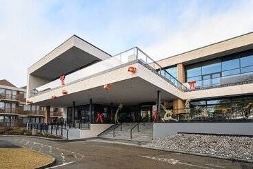هتل Restaurant Van Der Valk Nivelles Sud
