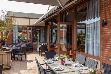 هتل Restaurant Van Der Valk Nivelles Sud