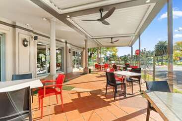 Quality Hotel Parklake Shepparton