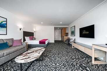Quality Hotel Parklake Shepparton