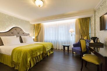 Stanhope Hotel By Thon Hotels