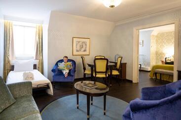 Stanhope Hotel By Thon Hotels
