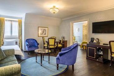 Stanhope Hotel By Thon Hotels
