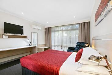 هتل The Aspen & Apartments