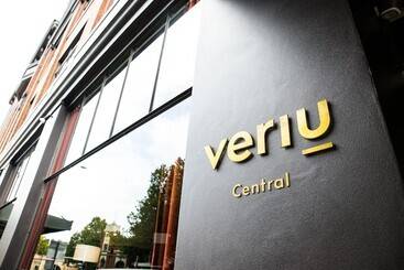 هتل Veriu Central