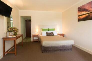 مُتل Renmark Country Club