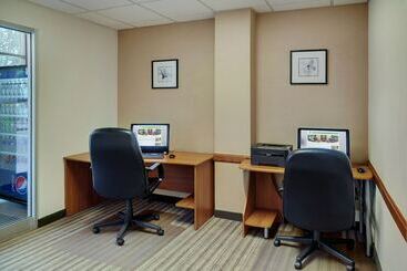 Allure Hotel & Conference Centre, Ascend Hotel Collection