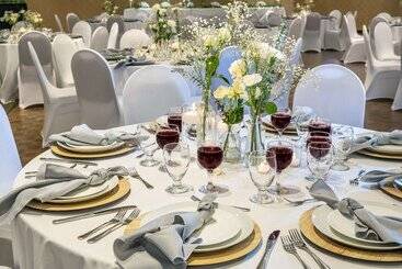 Allure Hotel & Conference Centre, Ascend Hotel Collection