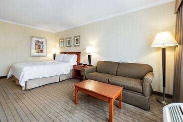 Allure Hotel & Conference Centre, Ascend Hotel Collection
