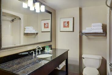 Allure Hotel & Conference Centre, Ascend Hotel Collection