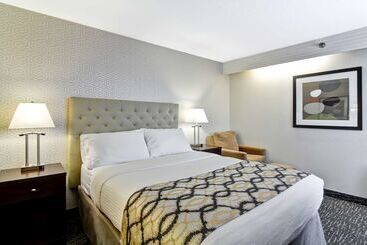 هتل Best Western Cedar Park Inn