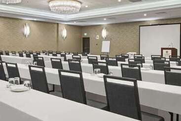 Best Western Premier Calgary Plaza Hotel & Conference Centre