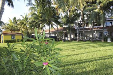 هتل Bimini Big Game Club Resort & Marina