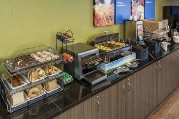 هتل Comfort Inn