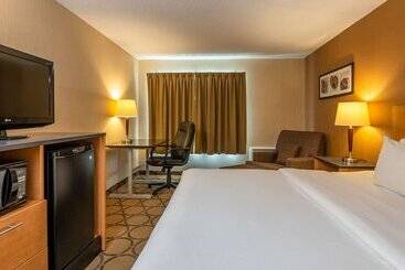 هتل Comfort Inn