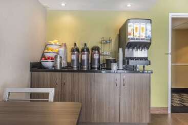 هتل Comfort Inn