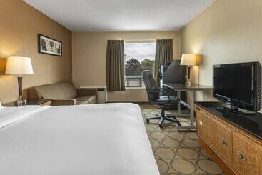 هتل Comfort Inn
