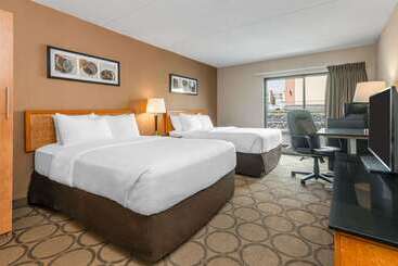 هتل Comfort Inn