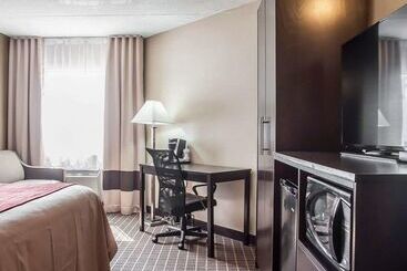 هتل Comfort Inn
